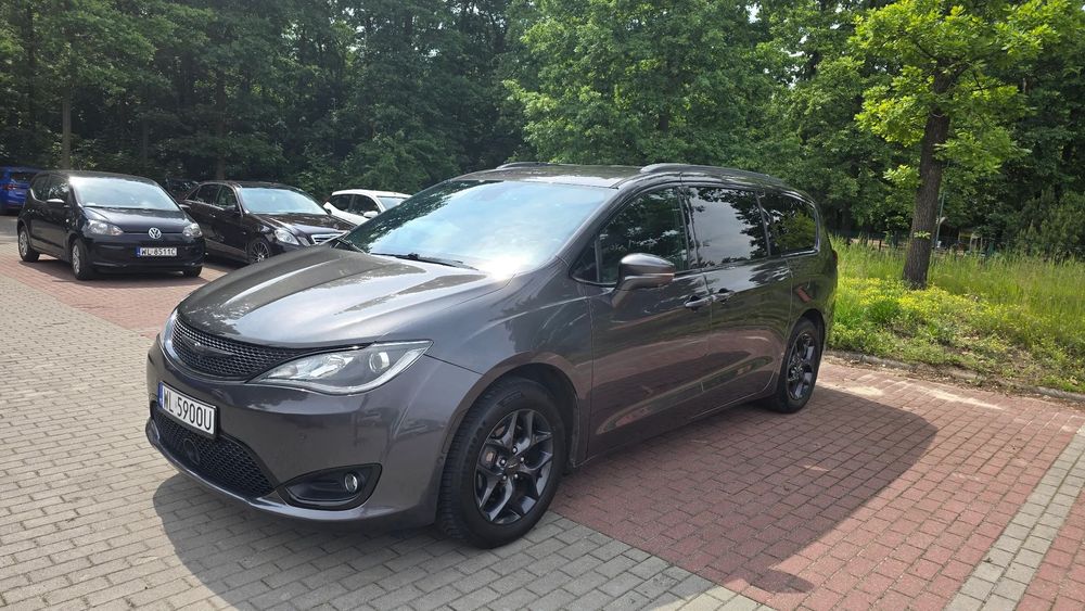 Chrysler Pacifica Chrysler Pacifica 2019r 143 300 km - bogato wyposażony