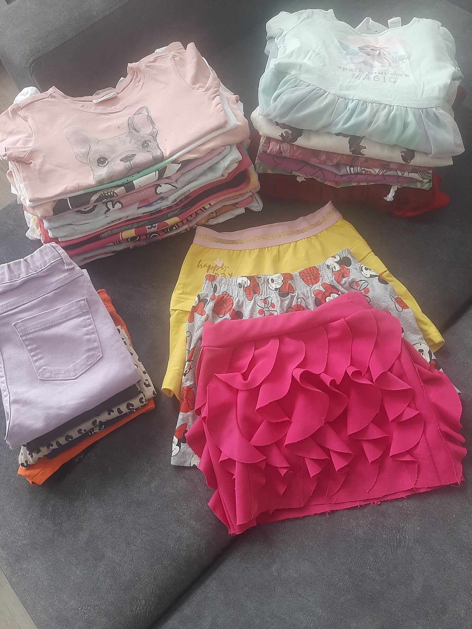 Paka ubrania dla dziewczynki 110-122, 38szt
