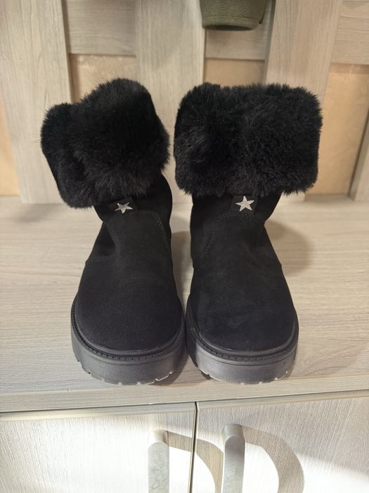 Зимове взуття, хутро, Zara, 34 розмір, майже не ношені, сапоги, угги