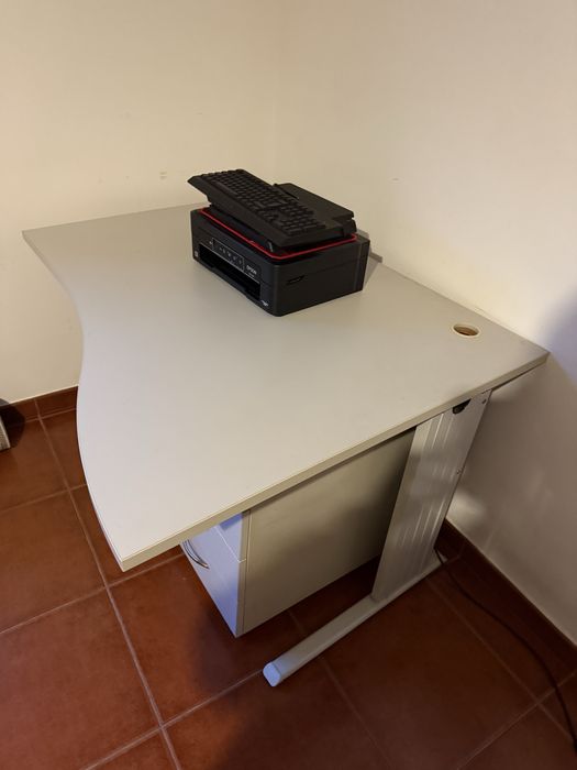 Secretaria + modulo de gavetas