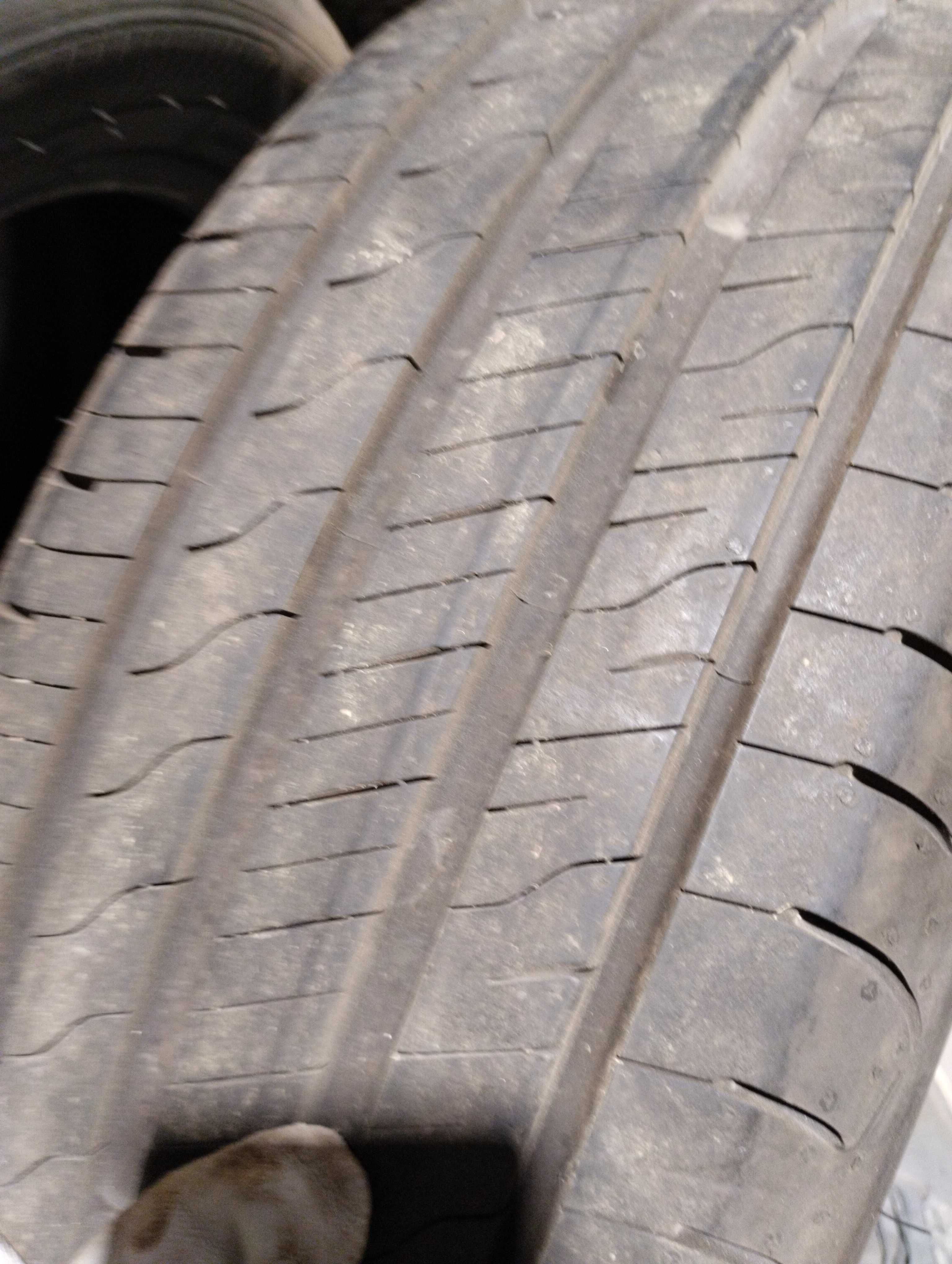 Opony 225/55 R17