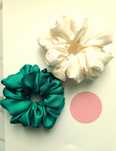 2 jedwabne scrunchies