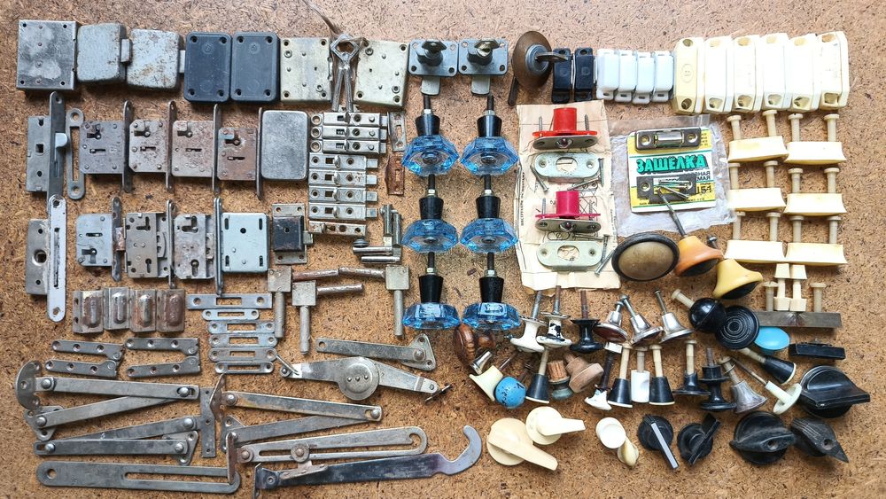 Ручка для дверей, дверная. Шпингалет. Защелка. Задвижка. Засов. Замок