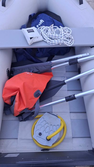 Vendo barco pneumático YAM 240 T