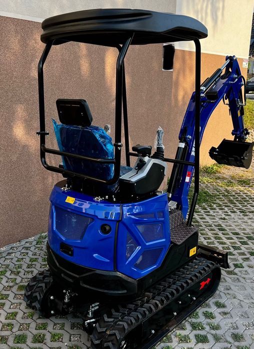 NOWA Minikoparka gąsienicowa 1.8T z silnikiem Kubota D722 – Akcesoria