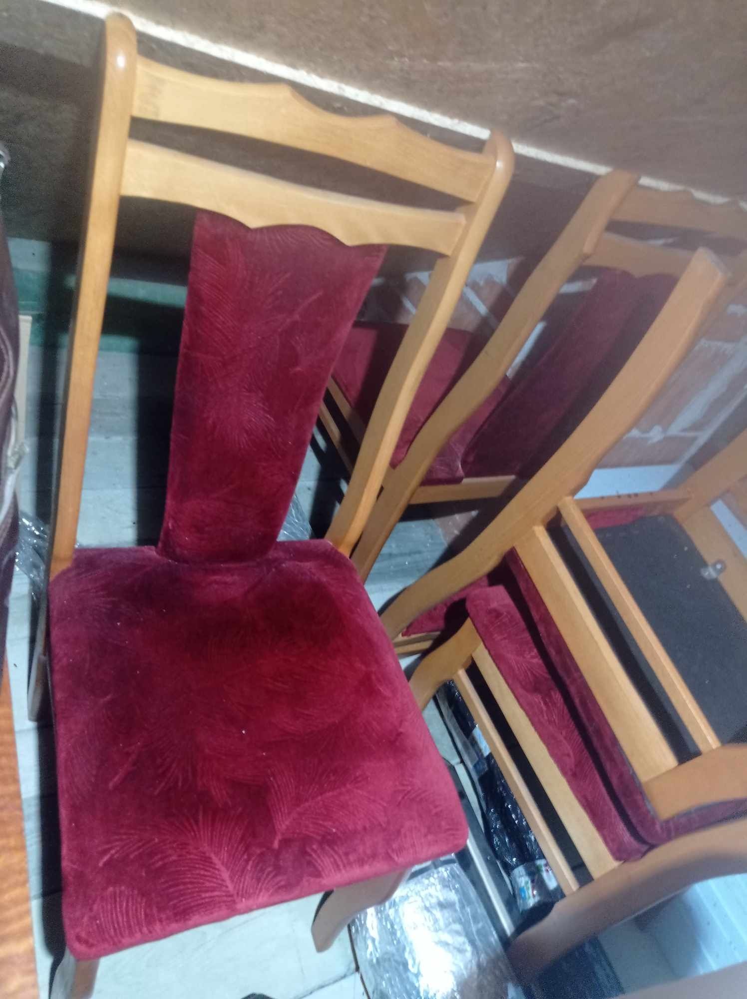 4 krzesła bordowe