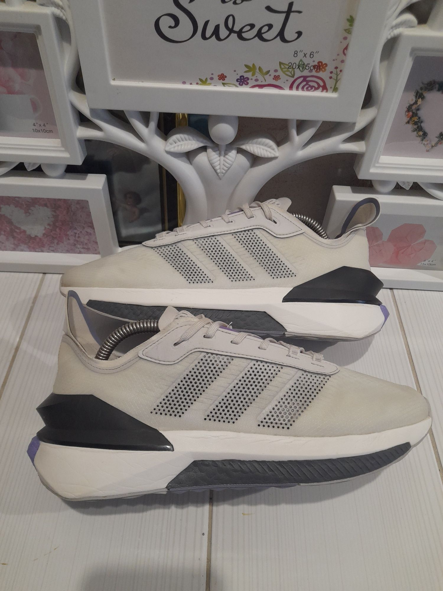 Чоловічі кросівки Adidas Avryn Grey Silver Violet ID9422 розмір 43 дов