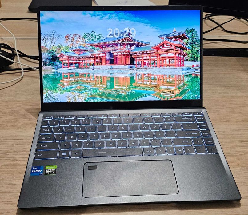 MSI Prestige 14 1TB SSD i7 Windows 11 16GB RAM GTX1650