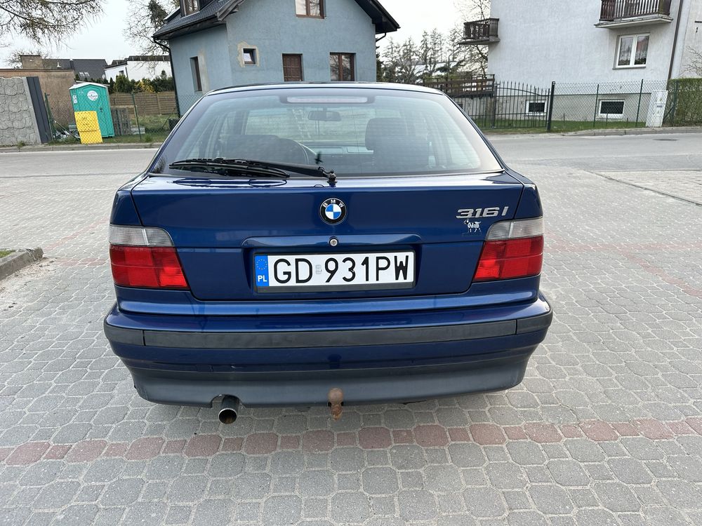 Bmw 316 E36  Szyberdach Alufelgi Zadbana