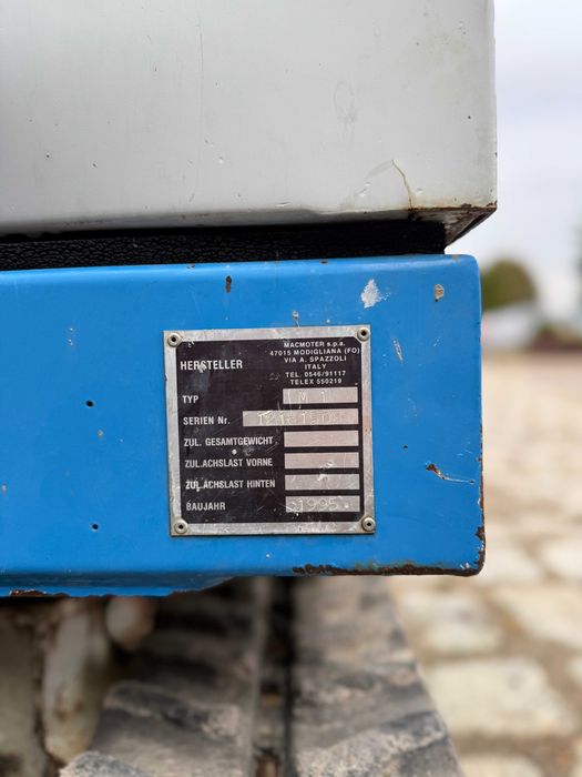 Minikoparka MACMOTER 1995, silnik Perkins 3, masa 1.5 tony