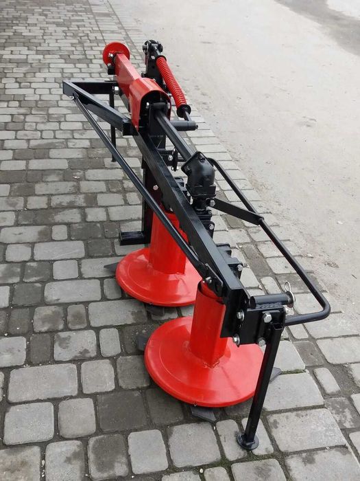 Продам косилку на мототрактор. Коса роторна.