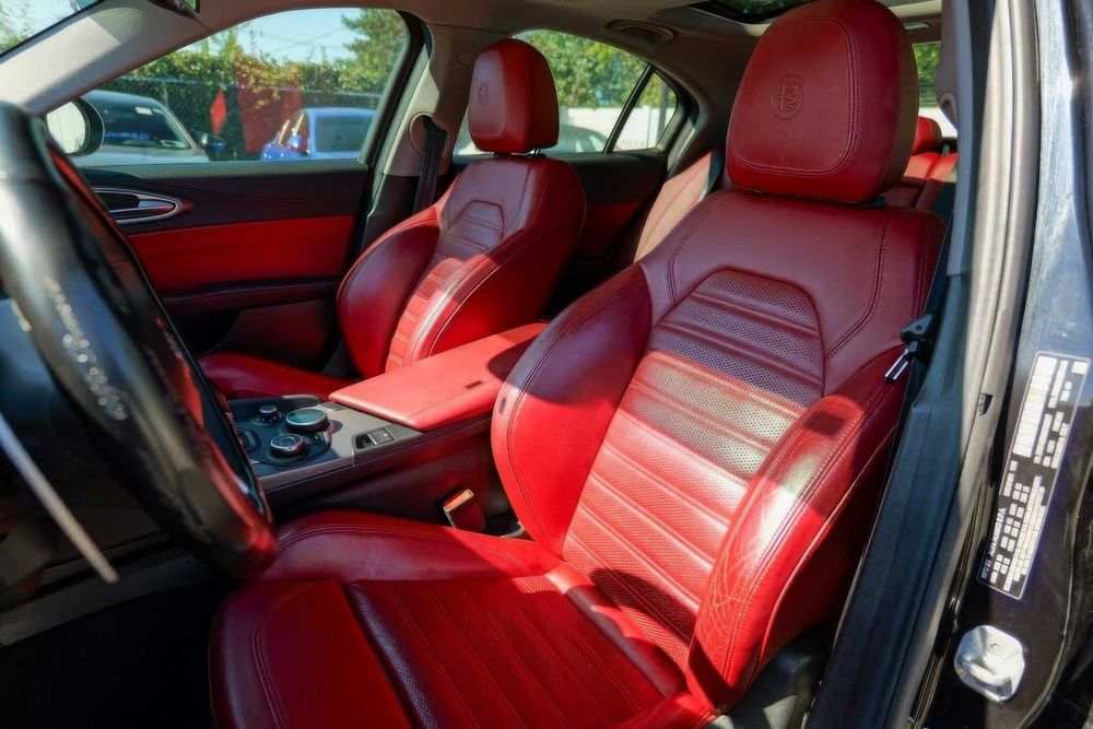 Alfa Romeo Giulia Ti Sport      2019