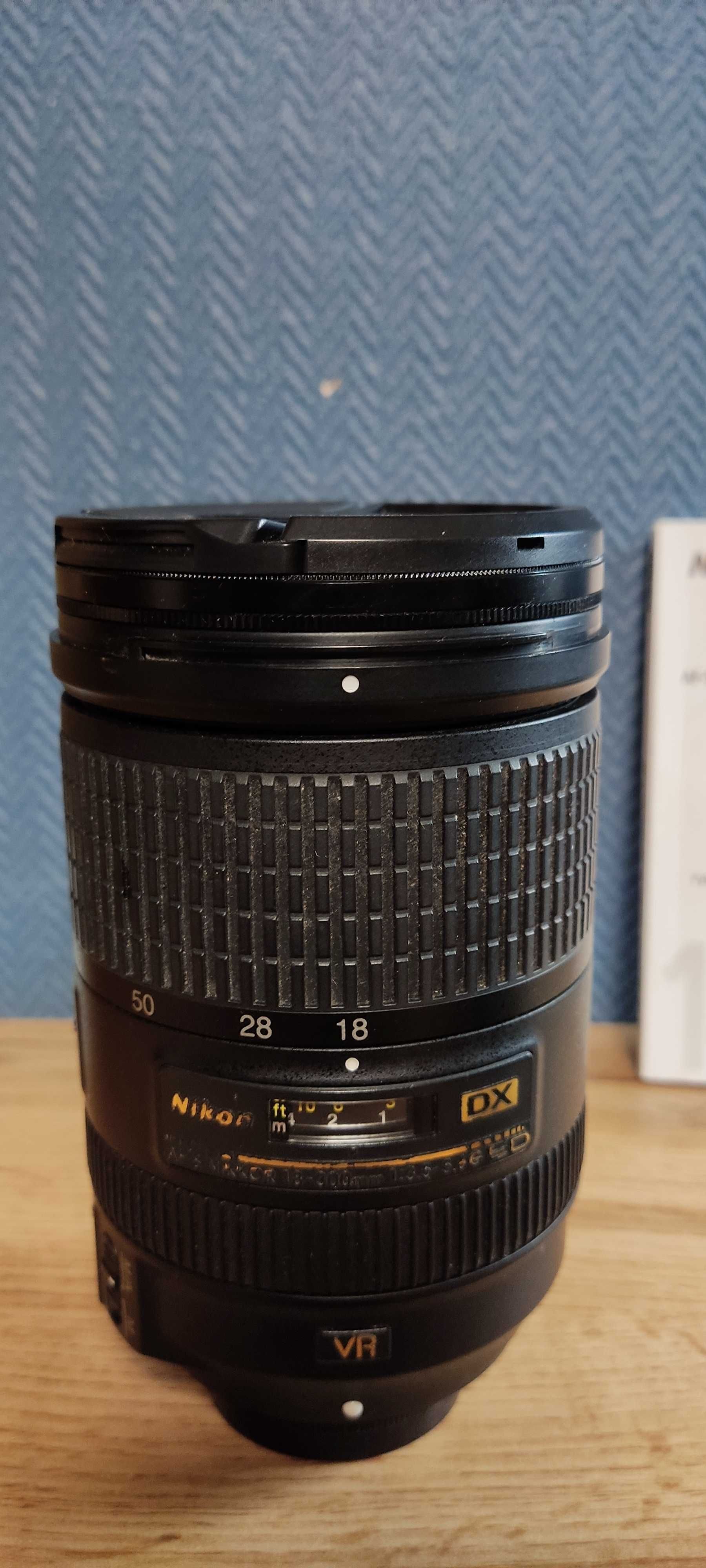 Nikon Nikkor 18-300mm f/3.5-5.6G ED VR AF-S DX