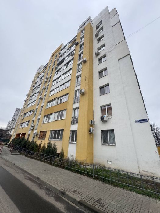 Сдам 2х комн. квартиру- студию пер. Искринский, 19ж