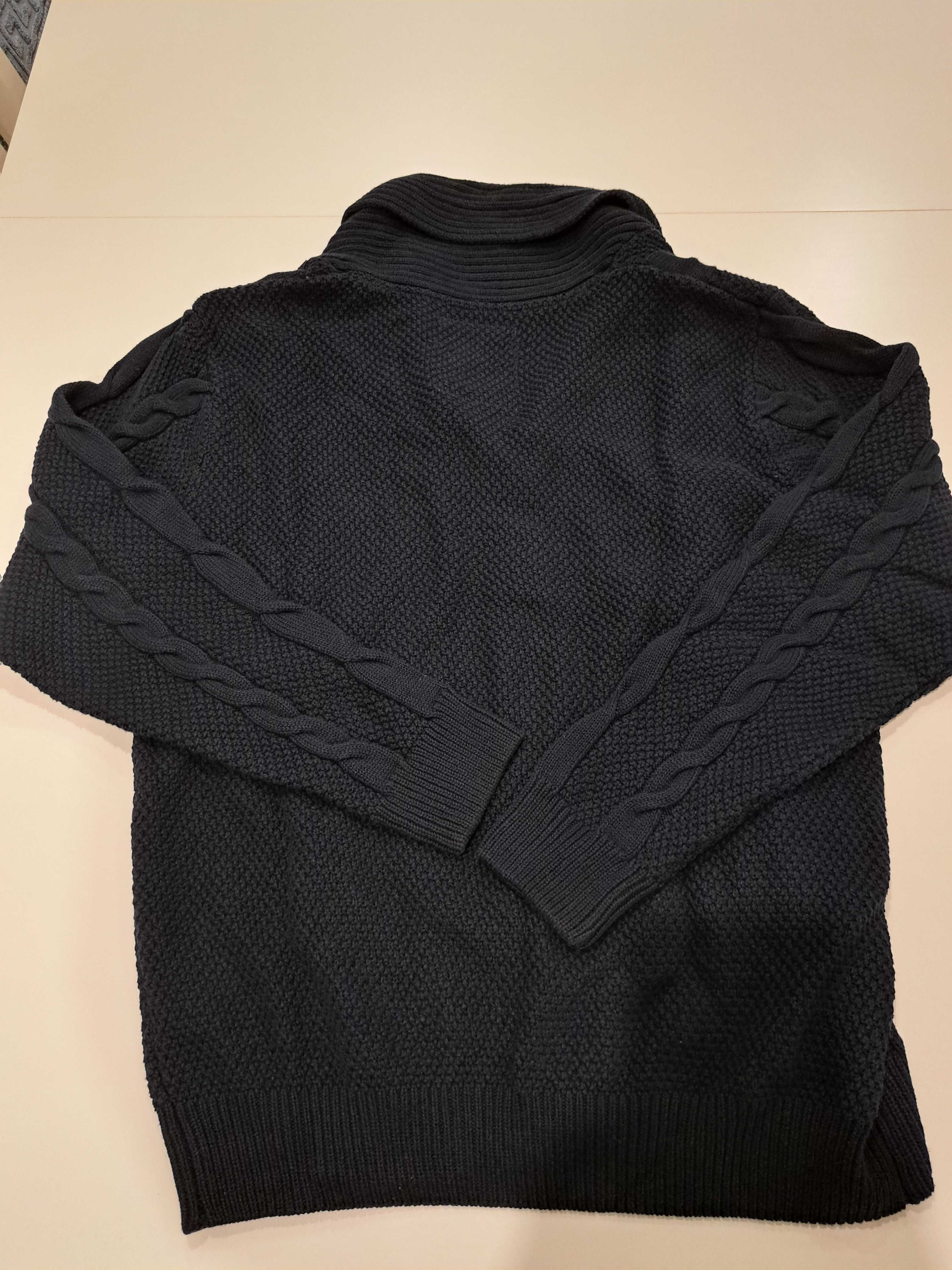 Sweter męski rozpinany firmy Hampton.