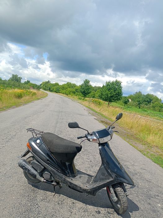 Продам скутер Сузукі адрес 100