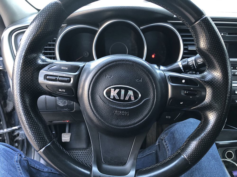 Продам Kia k5 2014 г