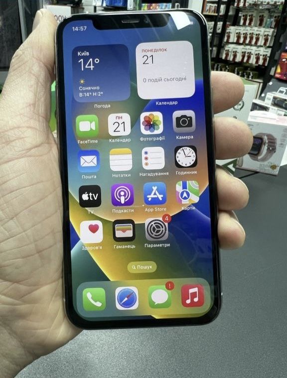Продам iPhone 11 pro