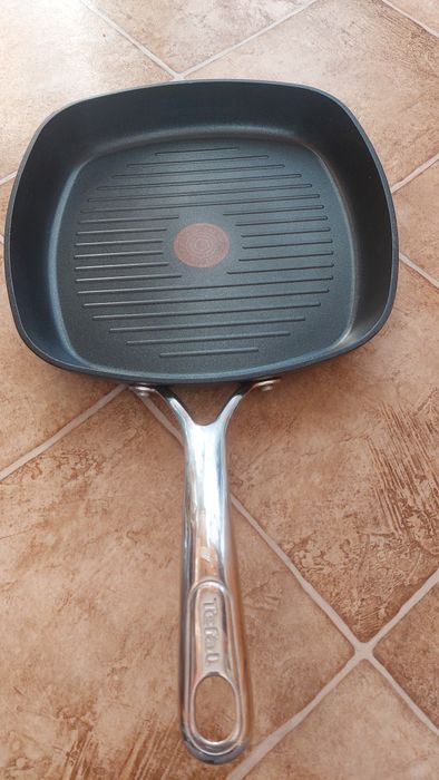 Tefal Grillowa patelnia fi 28-praktycznie nowa