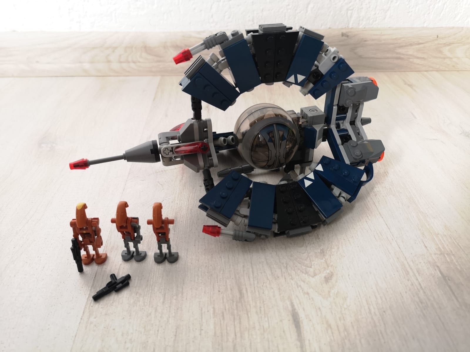 LEGO Star Wars 8086 Droid Tri-fighter