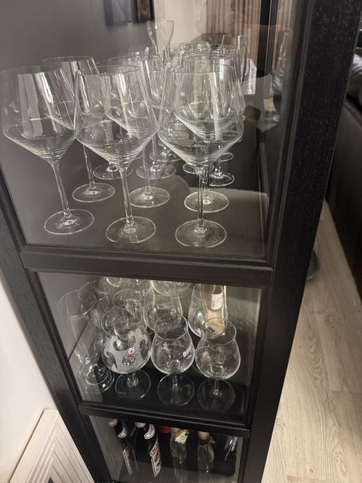 Cristaleira Malsjo Ikea