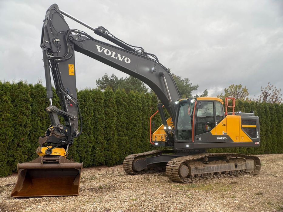 Volvo EC 250 EL  9000 mth | ENGCON Rototilt | CENTRALNE SMAROWANIE | EC250 EC300