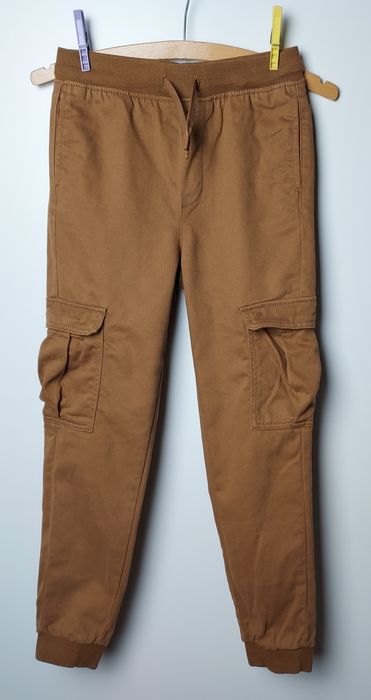 H&M_chłopięce spodnie Joggery_8-9lat 134cm