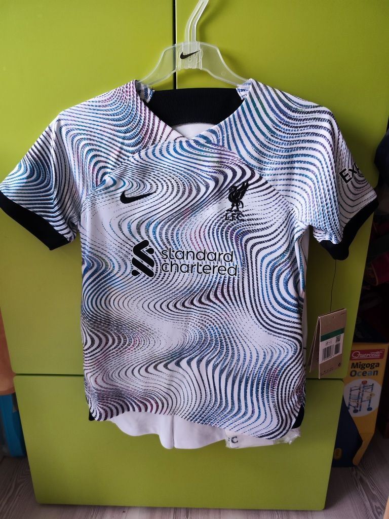 Dziecięcy Komplet Piłkarski Nike FC Liverpool Nike rozm XL (122-128)