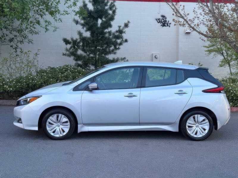 2023 Nissan LEAF S