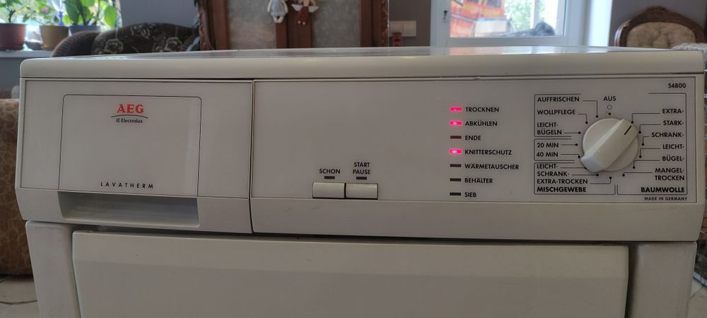 Сушильна машина AEG Electrolux