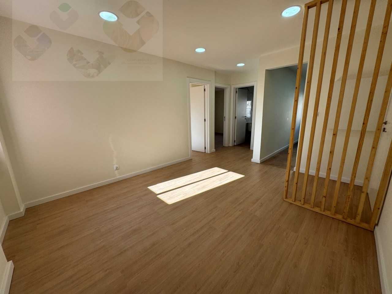 RESERVADO - Apartamento T2 Completamente REMODELADO