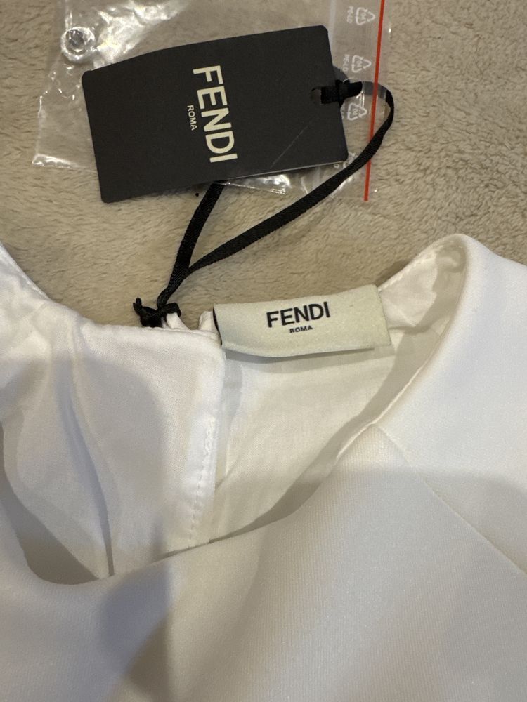 Fendi новое платье на девочку 6 лет