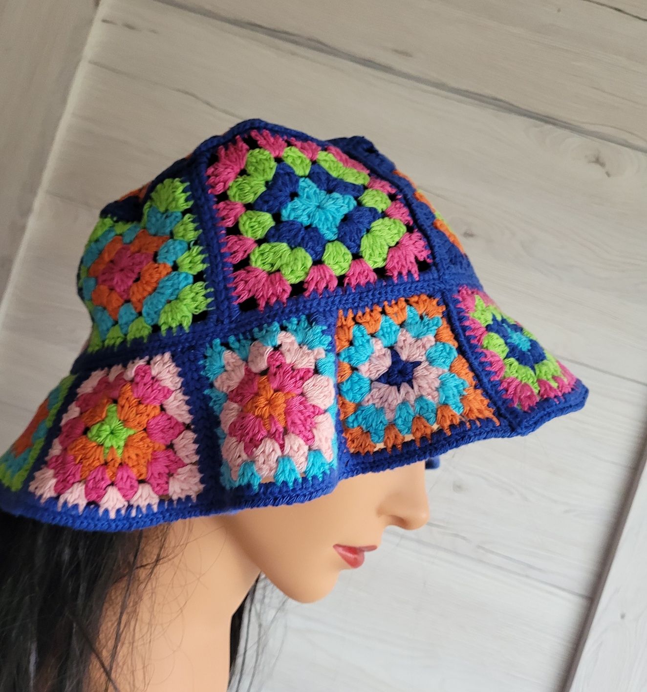 Śliczny szydełkowy kolorowy oddychający Boho Etno casual