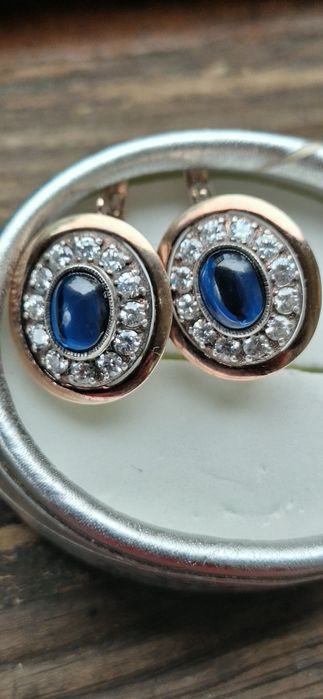 Продам женские  серебряные серьги