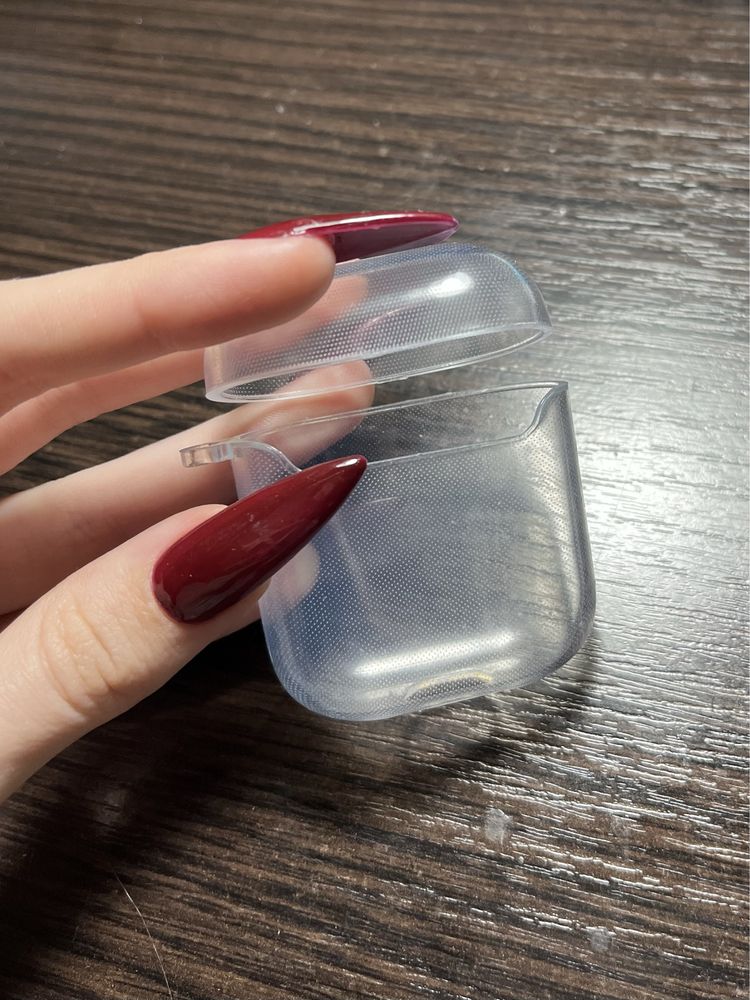чехлы на AirPods 2