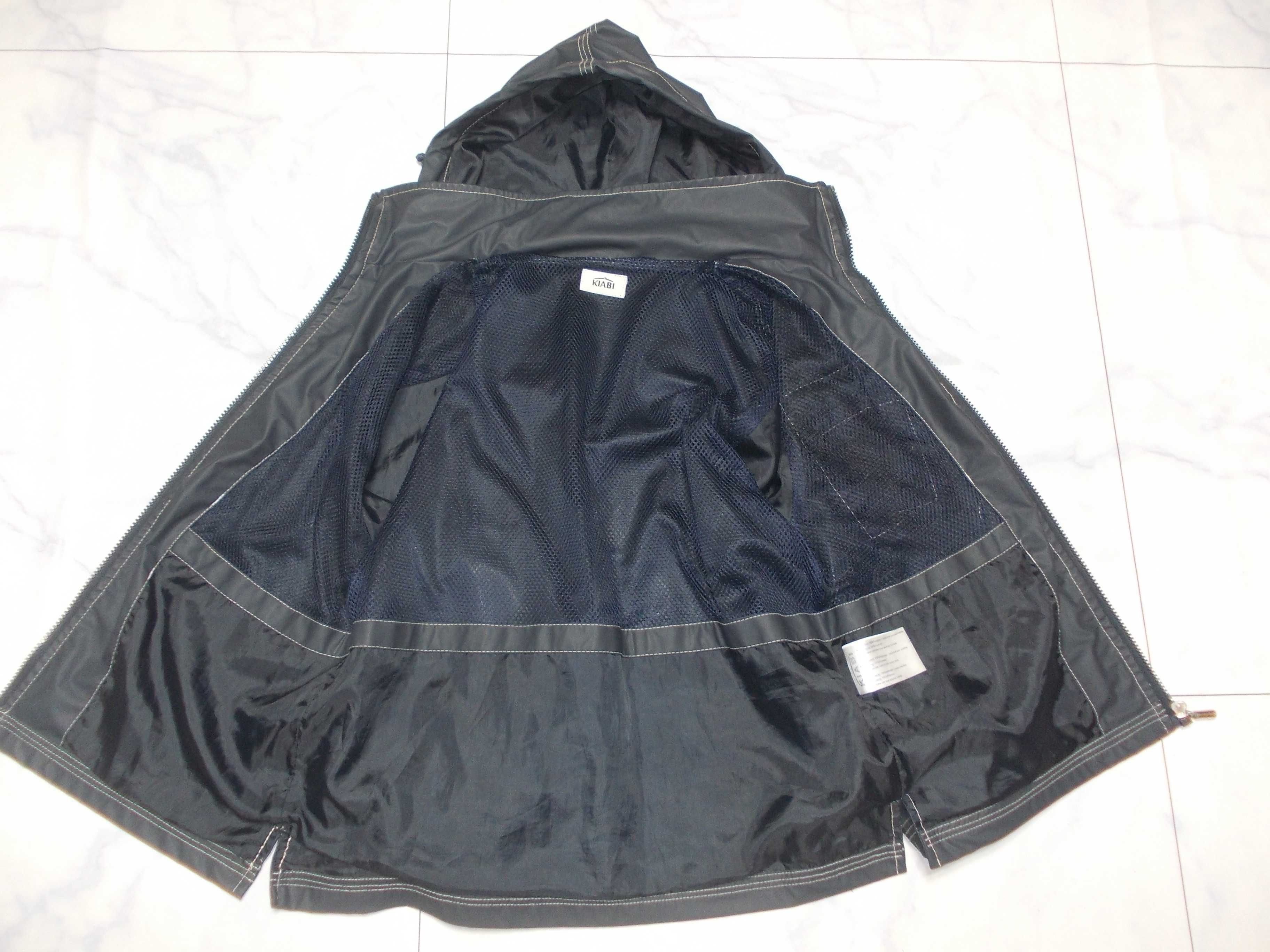 Детская куртка анти-дождь с капюшоном Kiabi, 8 лет, 126 см