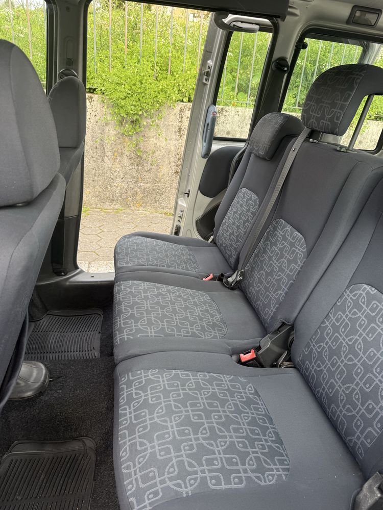 Fiat doblo 7 lugares 2002