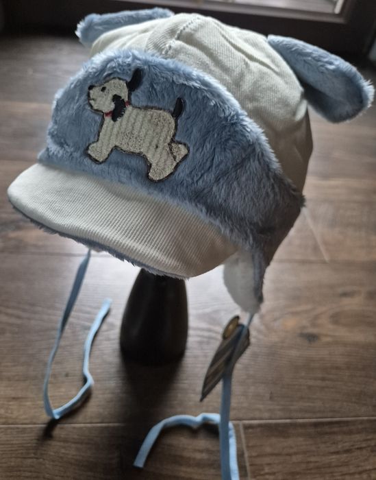 Czapka piesek 46 Nowa