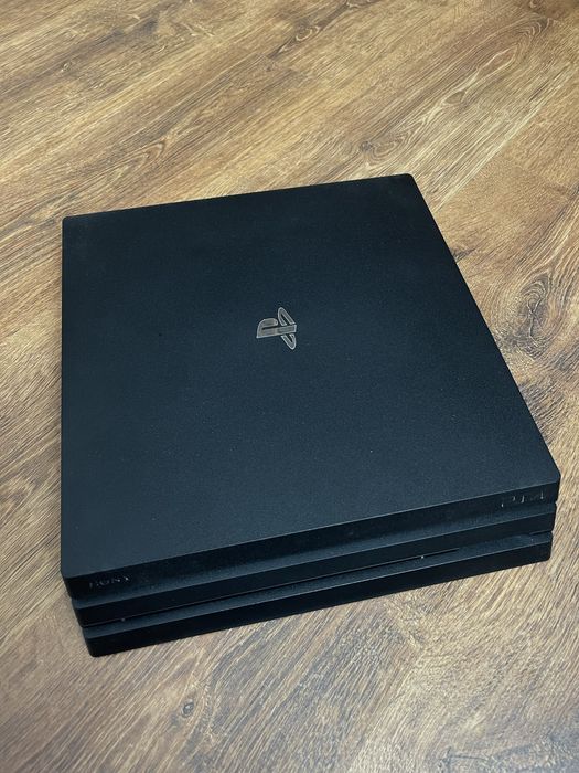 Playstation 4 pro 1 TB