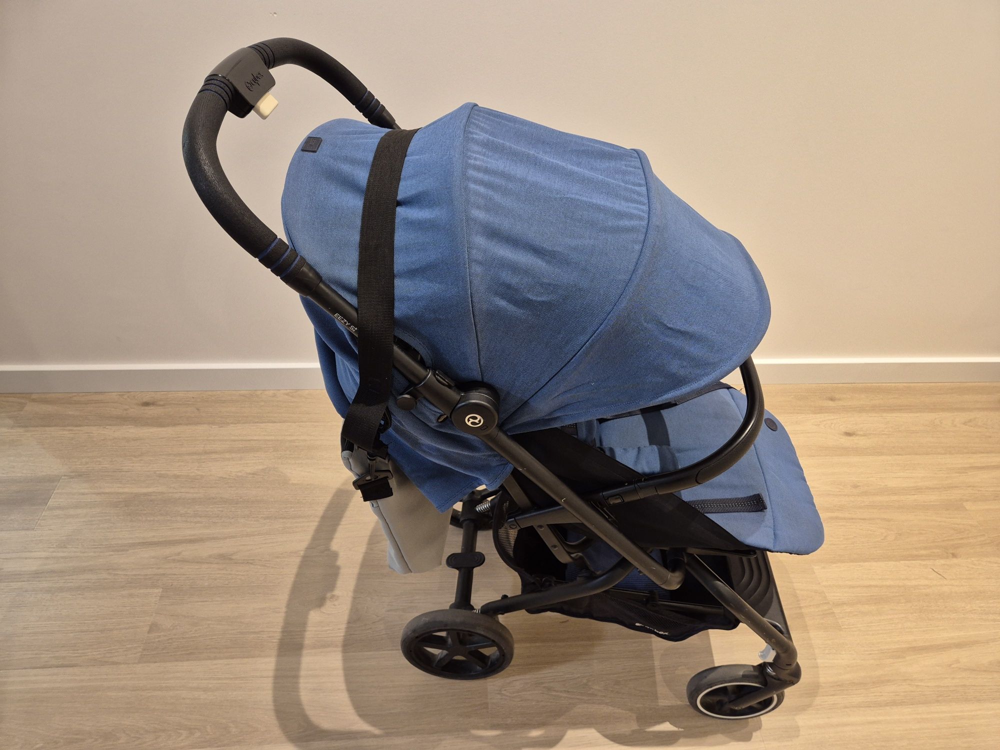 Zarezerwowany Wózek spacerówka Cybex Eezy s+2 Navy Blue