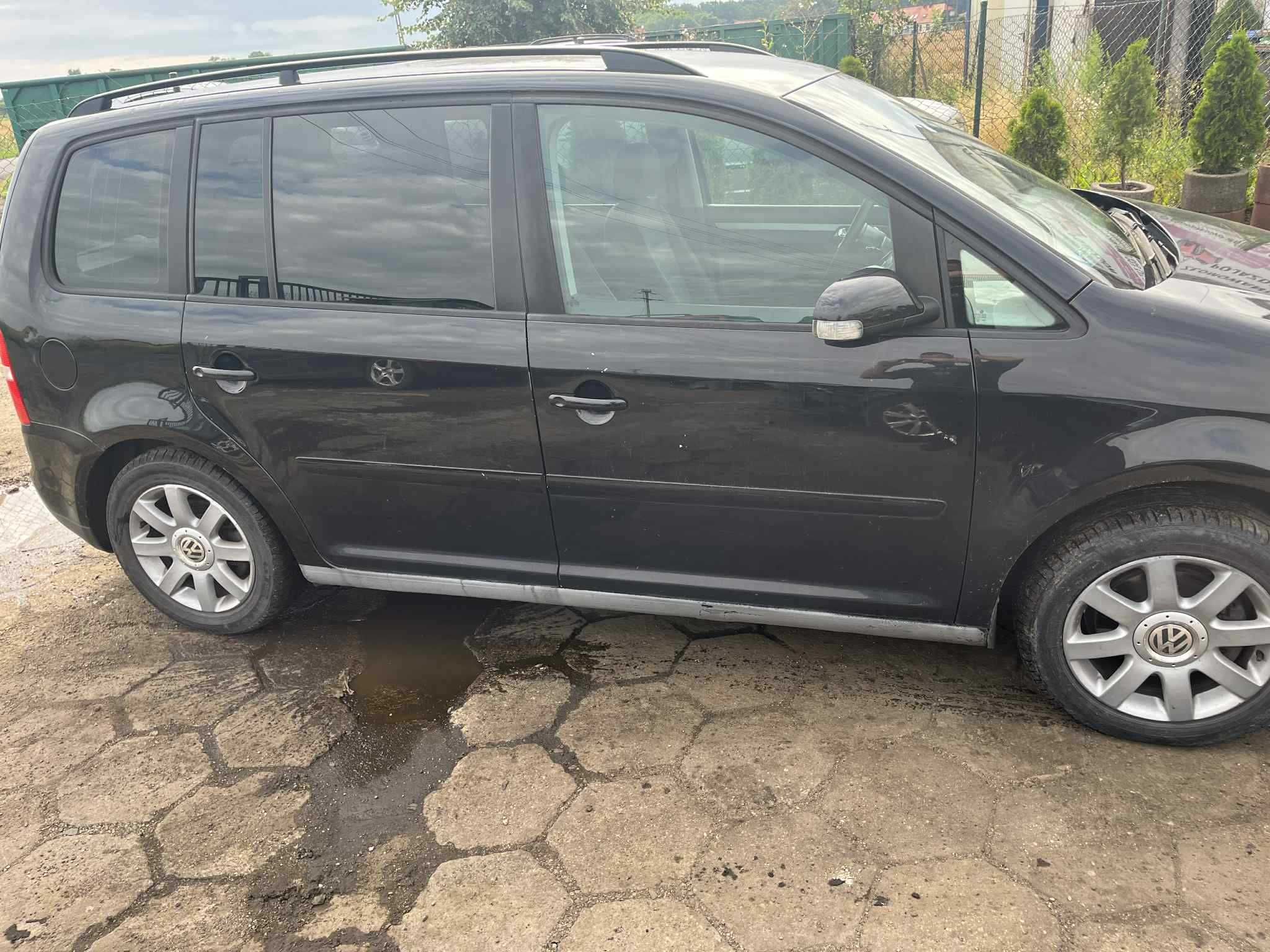 Volkswagen Touran 1.9 Tdi na części