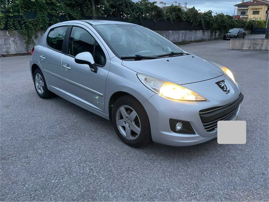 “Edição ‘200 Anos da Peugeot’, 1.4 HDi super económico"