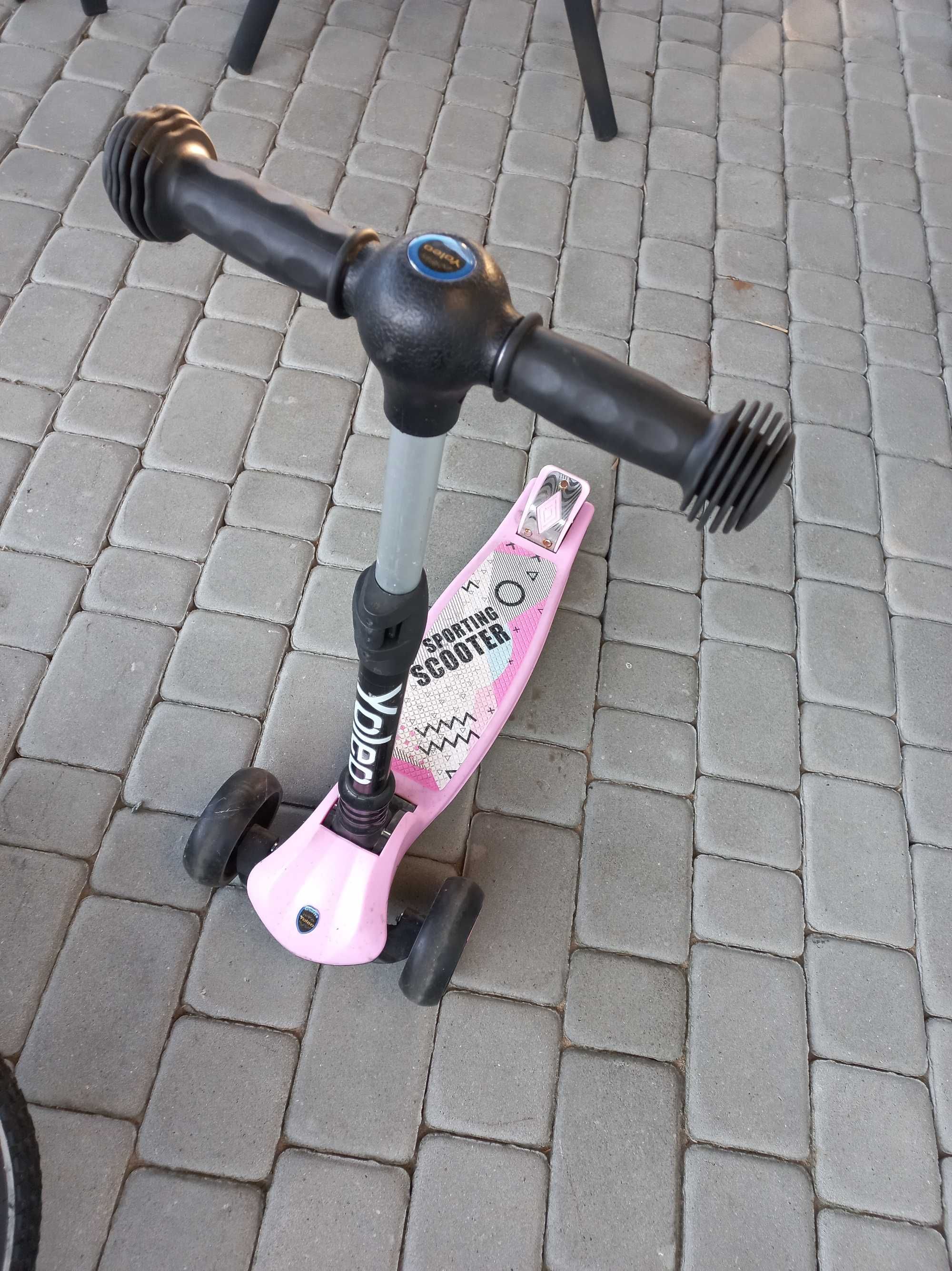 Hulajnoga dla dziewczynki