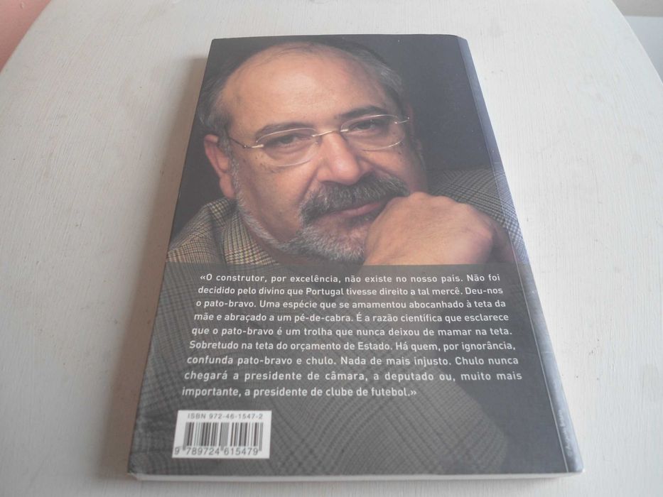 Em memória da Albertina, que deus haja! por Francisco Moita Flores