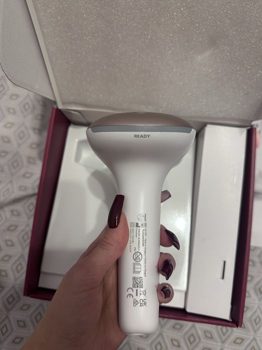 Фотоепілятор Philips Lumea IPL 7000 Series BRI921/00