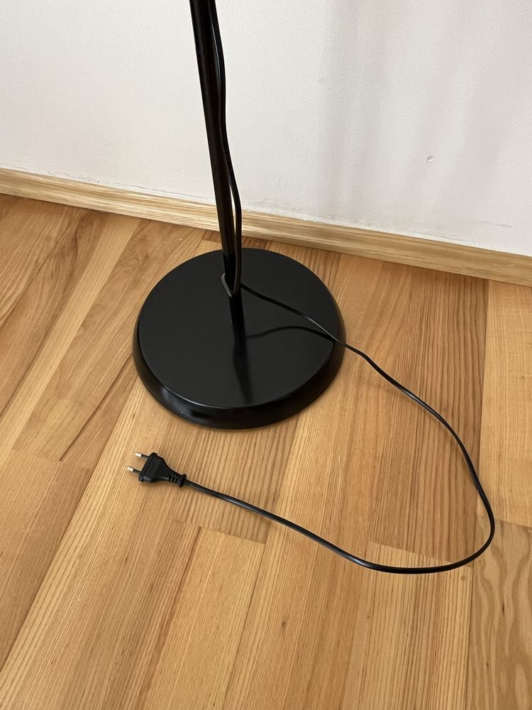Ikea Lampa + żarówka / podłogowa / stojąca czarna Tagarp