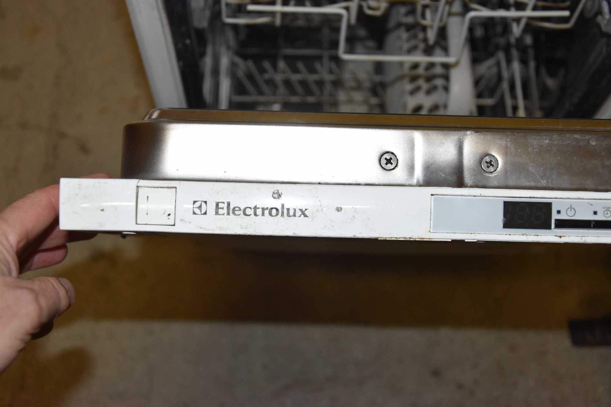 Uszkodzona zmywarka ESL – 4131 firmy Elektrolux