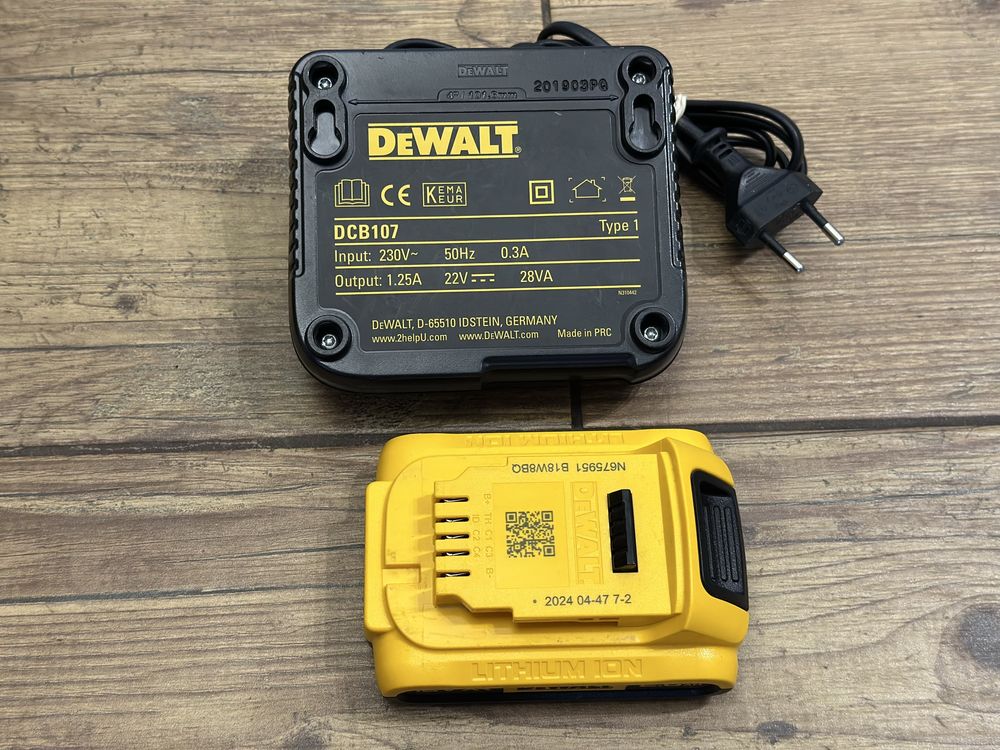 Zestaw | akumulator, bateria 18V 2Ah 2024r. | ładowarka DCB107 DeWalt