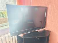 Sprzedam telewizor Sony KDL-40V4000