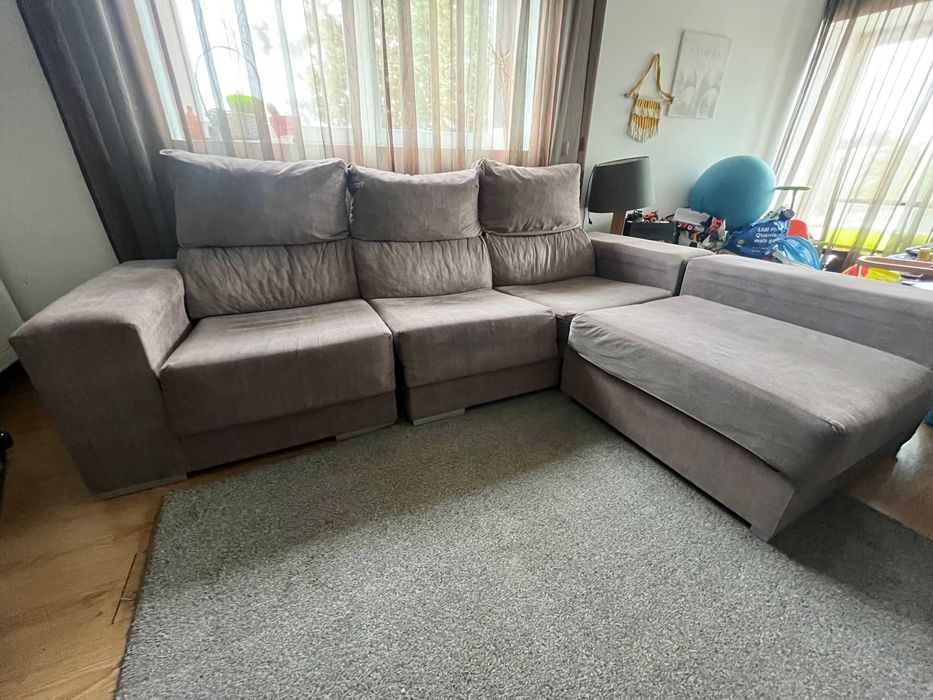 Sofá chaise longue com 4 bancos adicionais